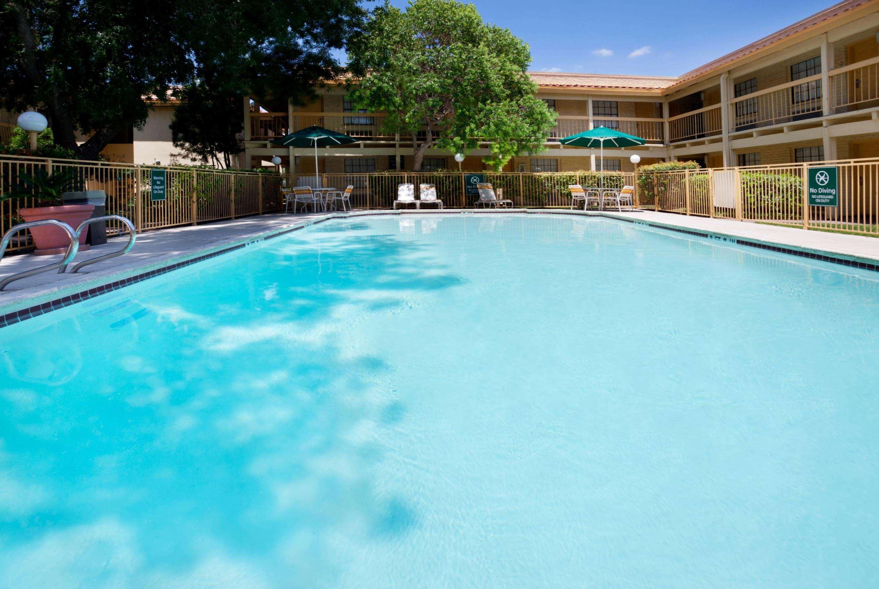 La Quinta Inn By Wyndham Austin Oltorf Buitenkant foto